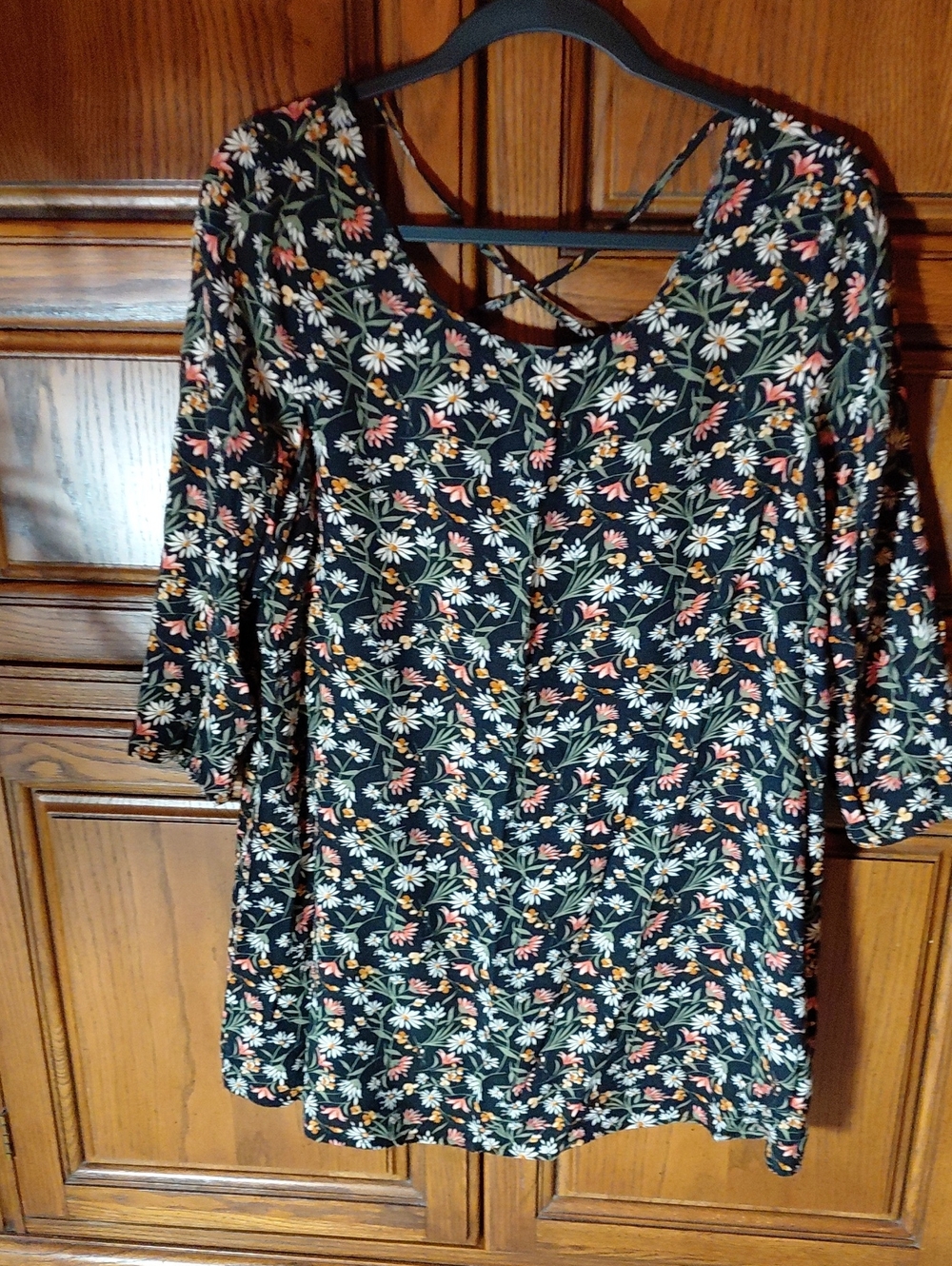 Forever 21 Black Floral Scoop Neck Tunic with Crisscross Back